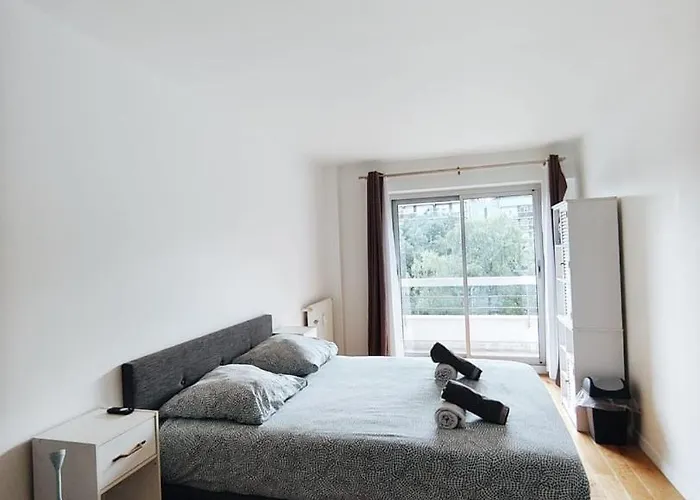 Appartement Quiet Garden-facing Retreat *