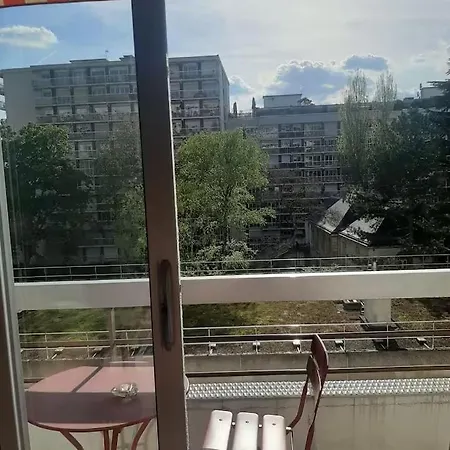 Quiet Garden-facing Retreat