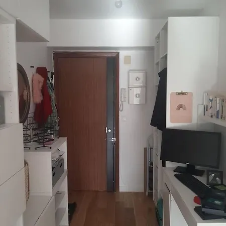 Quiet Garden-facing Retreat * פריז