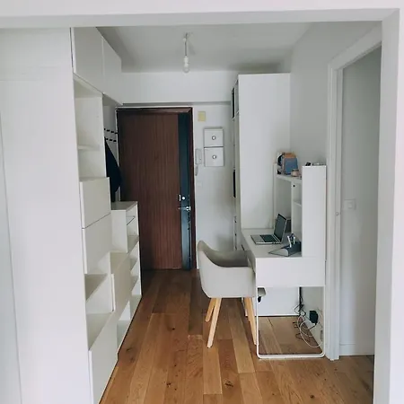 דירה Quiet Garden-facing Retreat פריז